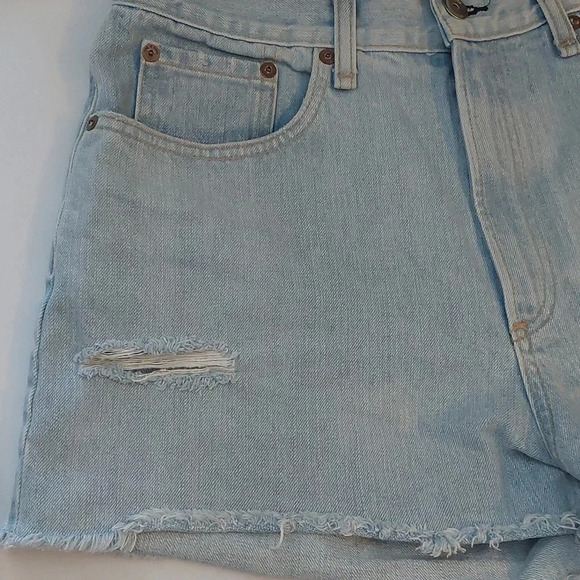 rag & Bone "Justine" Short in Glena Light Wash | 30 raw hem Distressed Nwot - Picture 4 of 10